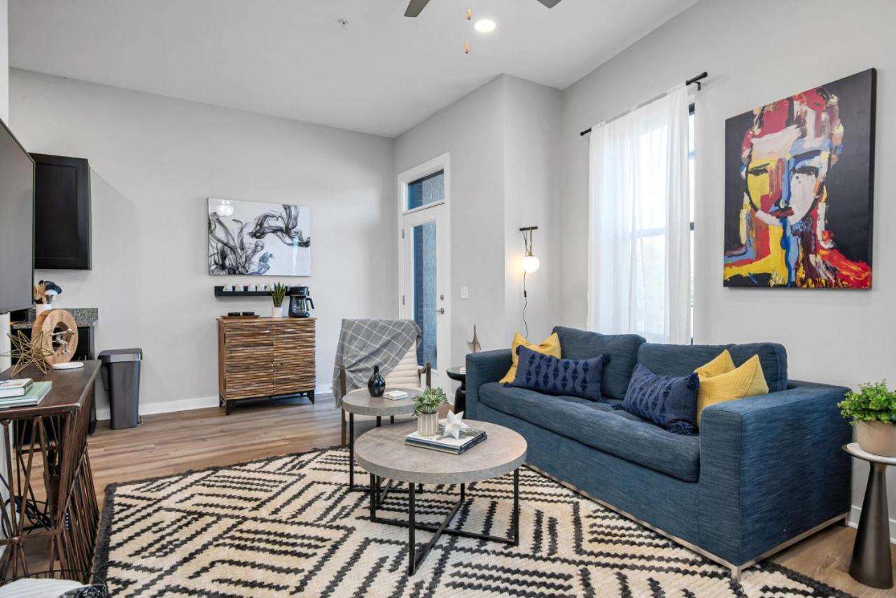 Lovely 2 Bedroom,3 Bed Near Restaurants, Bars, Shopping And Vanderbilt, Belmont Hébergement de vacances Nashville