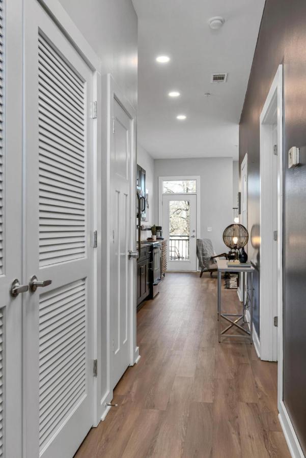 Lovely 2 Bedroom,3 Bed Near Restaurants, Bars, Shopping And Vanderbilt, Belmont Сasa de vacaciones Nashville